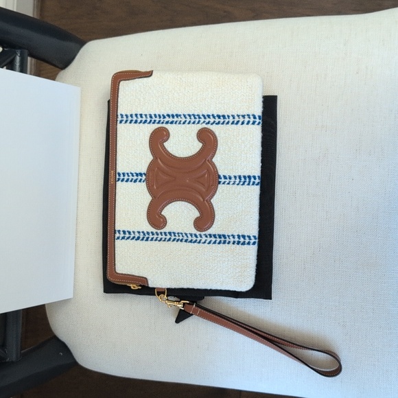 Celine Pouch from the 2023 Collection - Picture 1 of 4